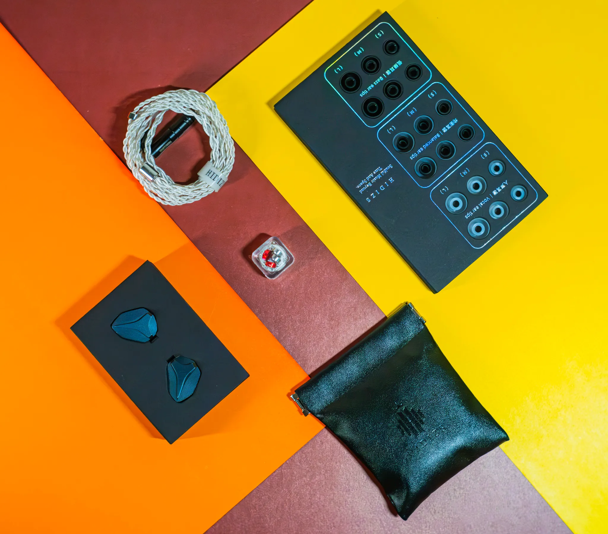 ARIF6595-Enhanced-NR.jpg ARIF6595-Enhanced-NR.jpg