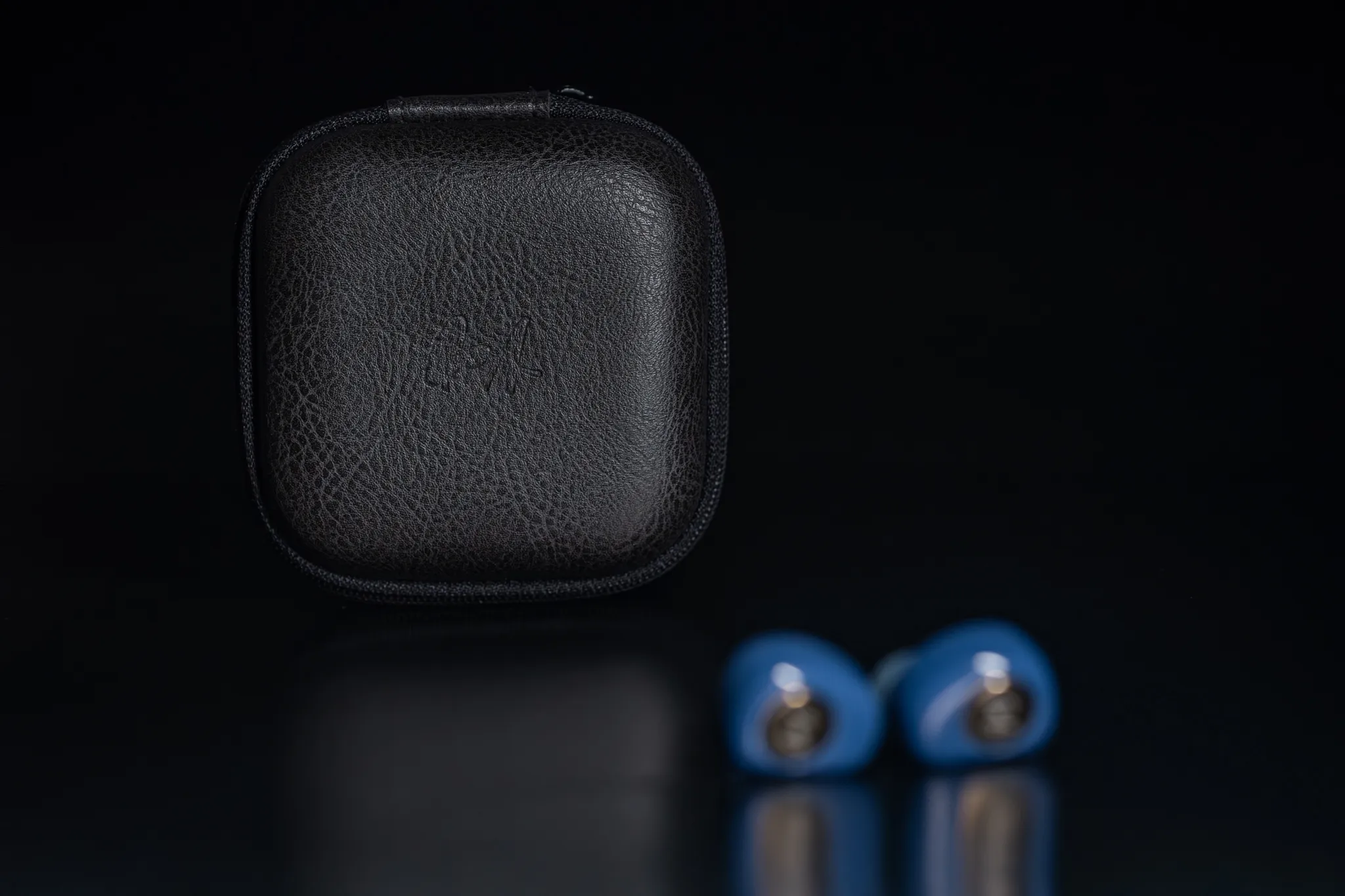 ARIF7728-Enhanced-NR.jpg ARIF7728-Enhanced-NR.jpg