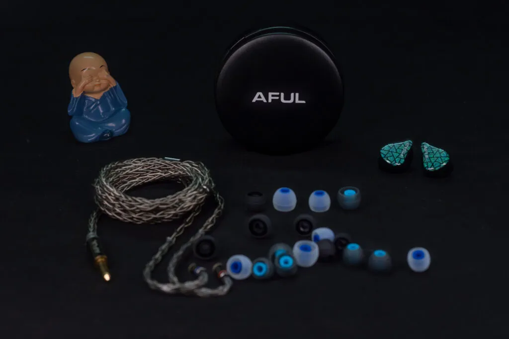 AFUL Performer 5+2 Review: Priceless lucky se7en! AFUL Performer 5+2 Review-03