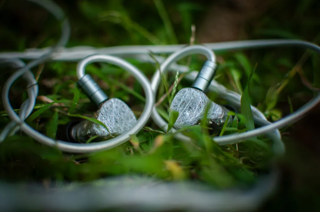 Hisenior Mega5EST Review: A Symphony of Emotions Hisenior Mega5EST Review: A Symphony of Emotions