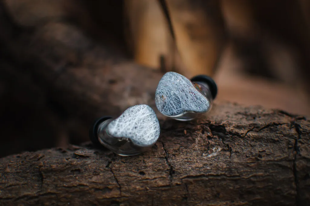 Hisenior Mega5EST Review: A Symphony of Emotions Hisenior Mega5EST Review: A Symphony of Emotions