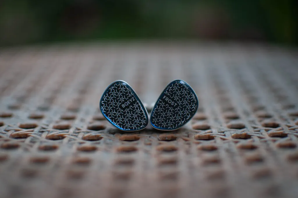 BQEYZ Frost Review || A Smooth Winter Symphony BQEYZ Frost