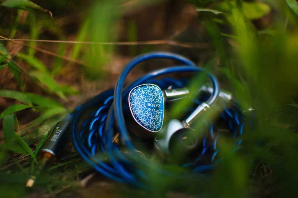 BQEYZ Frost Review || A Smooth Winter Symphony BQEYZ Frost