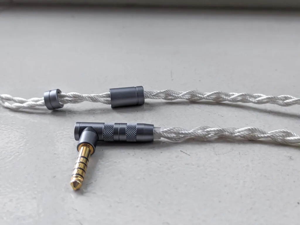 JUZEAR Dragonfly 81T Review: Detailed yet smooth JUZEAR Dragonfly 81T Review: Detailed yet smooth