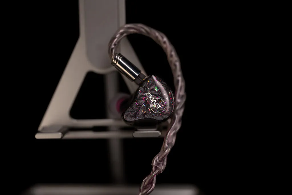 Ziigaat x Fresh Reviews Arete Review / A Perfect Balance Between Music & Gaming Ziigaat x Fresh Reviews Arete Review / A Perfect Balance Between Music & Gaming