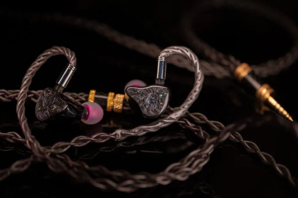 Ziigaat x Fresh Reviews Arete Review / A Perfect Balance Between Music & Gaming Ziigaat x Fresh Reviews Arete Review / A Perfect Balance Between Music & Gaming