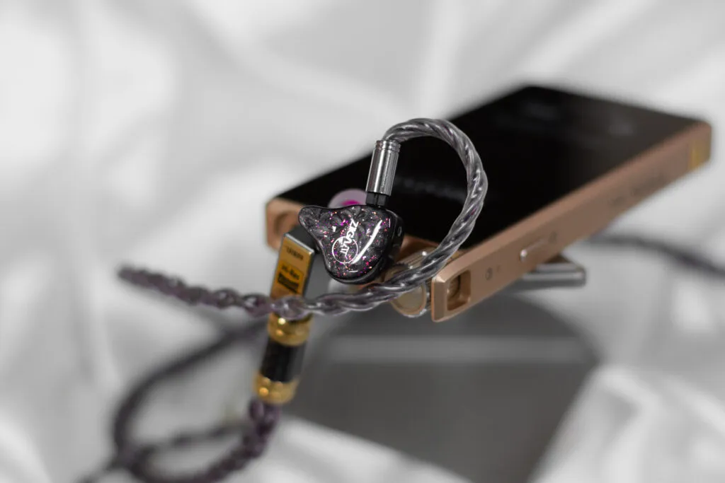 Ziigaat x Fresh Reviews Arete Review / A Perfect Balance Between Music & Gaming Ziigaat x Fresh Reviews Arete Review / A Perfect Balance Between Music & Gaming