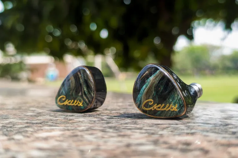 Myer Audio CKLVX CK2V review: Gets better with Sources Myer Audio CKLVX CK2V review: Gets better with Sources