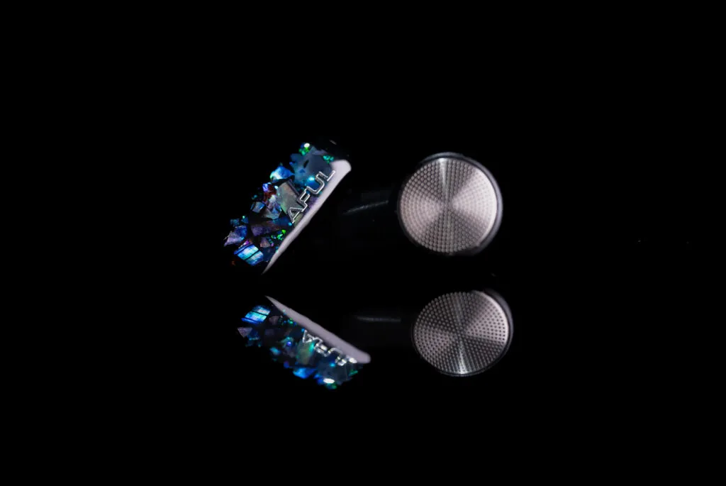 AFUL PolarNight Review / A Musical MiNi Headphone AFUL PolarNight Review / A Musical MiNi Headphone