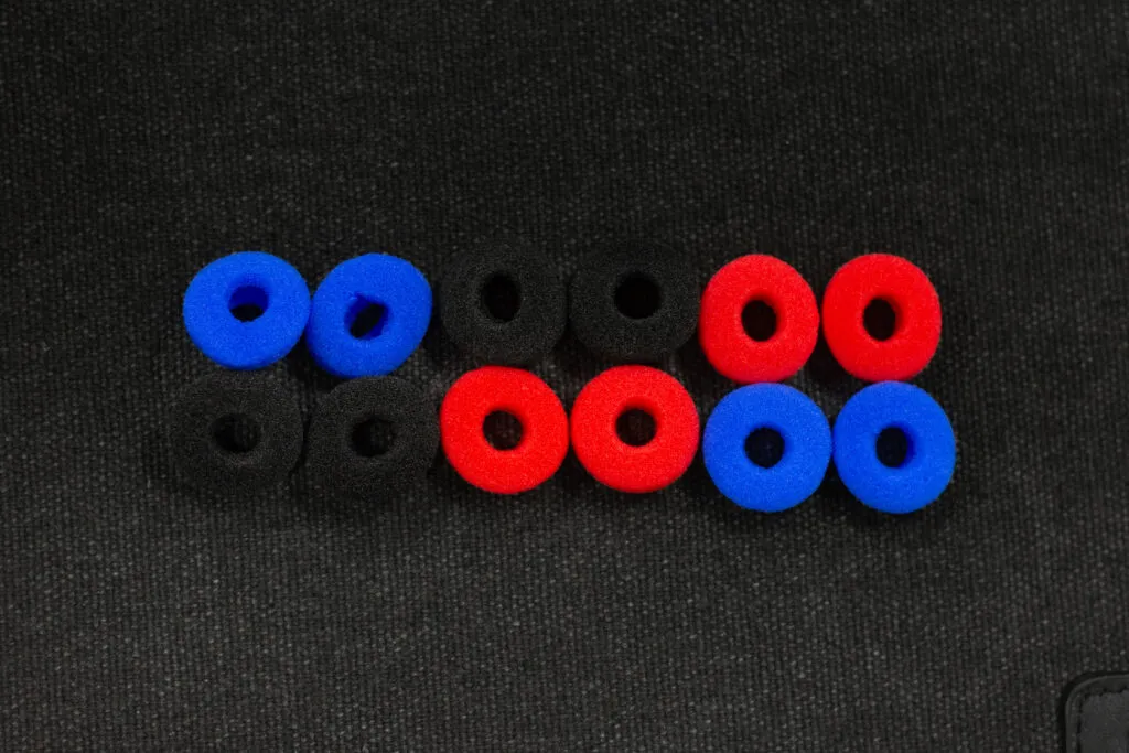 AFUL PolarNight Review / A Musical MiNi Headphone AFUL PolarNight Review / A Musical MiNi Headphone