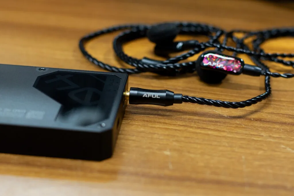 AFUL PolarNight Review / A Musical MiNi Headphone AFUL PolarNight Review / A Musical MiNi Headphone