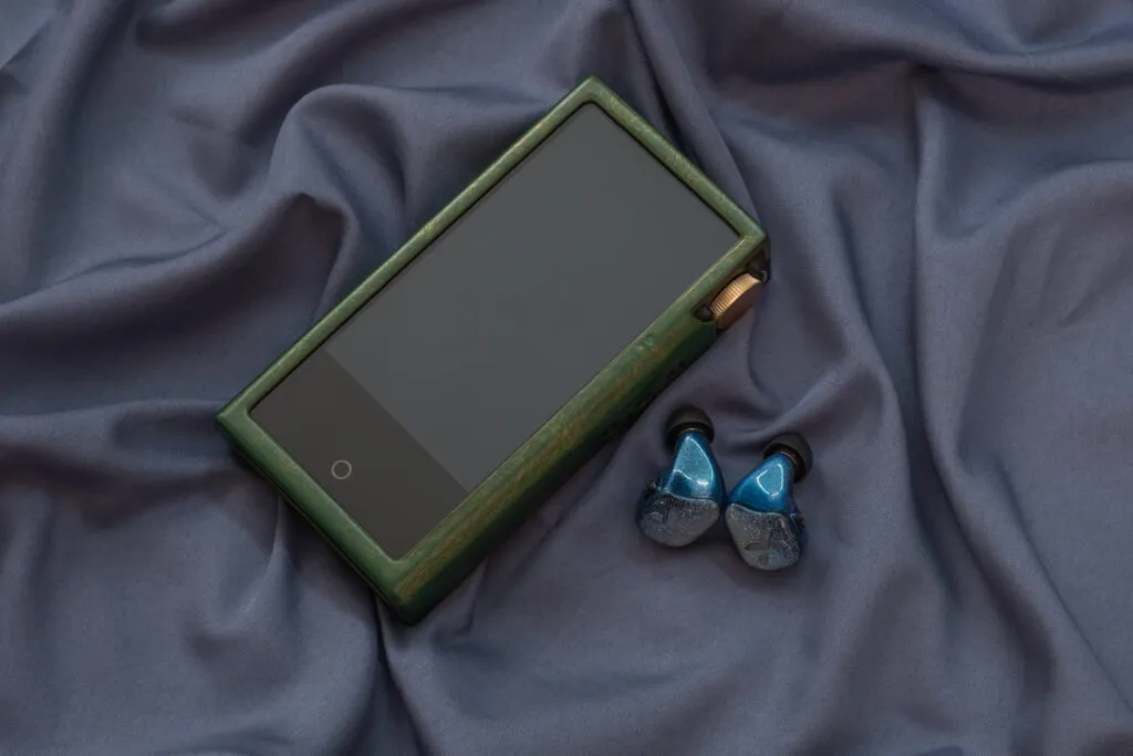 Rose Technics QT-X Review: Kiss from a Rose Rose Technics QT-X Review