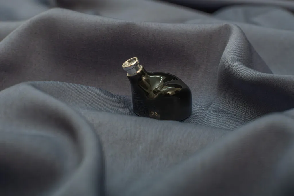 KBEAR KB02 REVIEW: Powerful Bass On Bones! KBEAR KB02 REVIEW