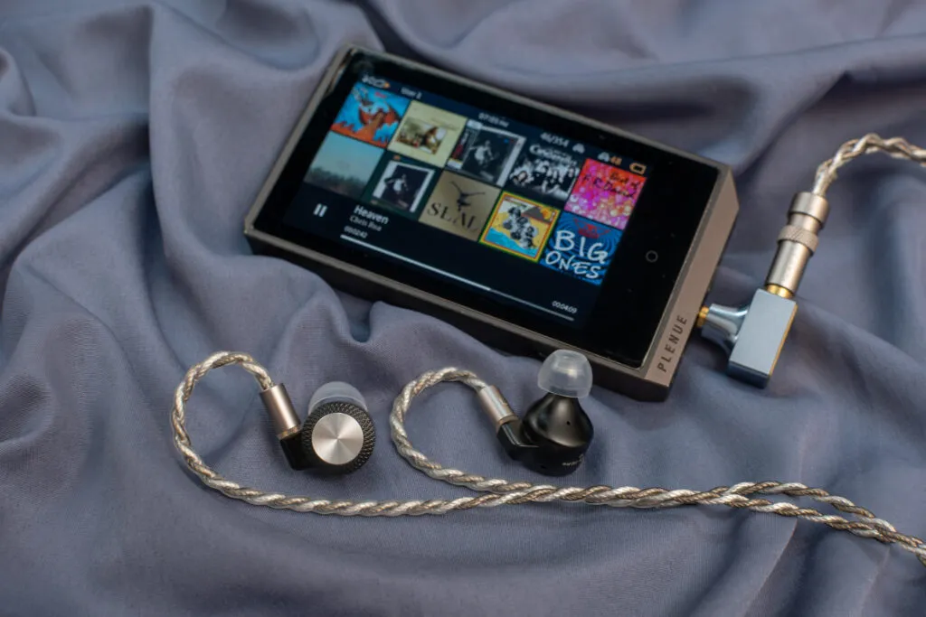 ARTTI T10 Pro Review: Warm T10 with less details! ARTTI T10 Pro Review