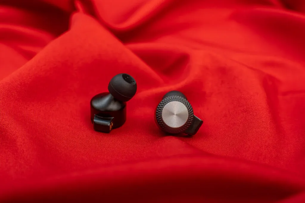 ARTTI T10 Pro Review: Warm T10 with less details! ARTTI T10 Pro Review