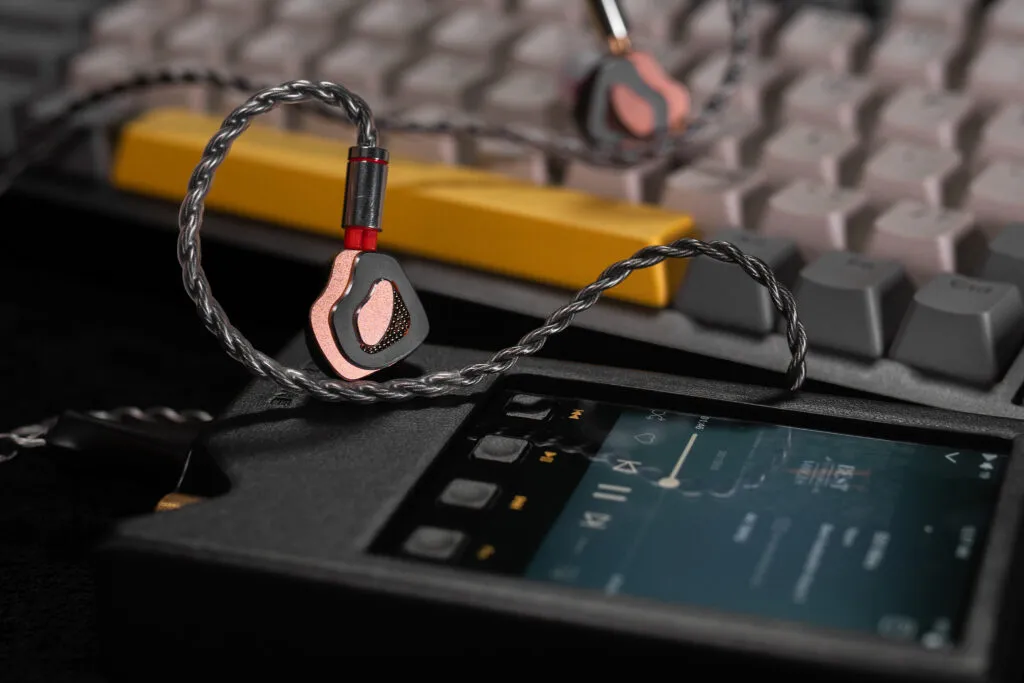 Faaeal Tulip Review / A Audiophile Flower Faaeal Tulip Review / A Audiophile Flower