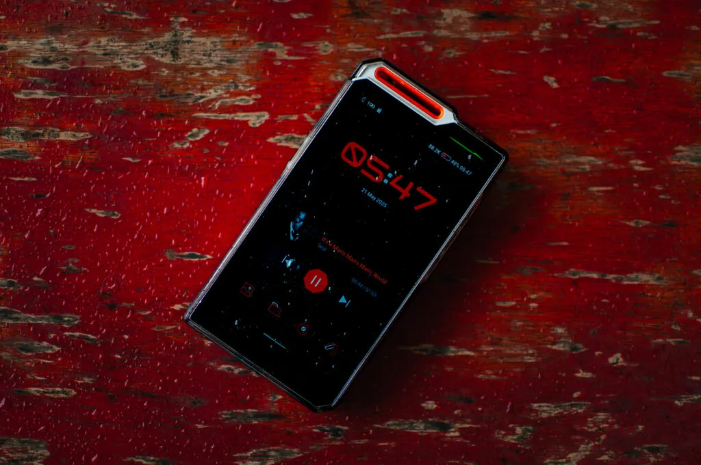 HiBy R4 Review – Cyberpunk Beats in Your Pocket HiBy R4 Review