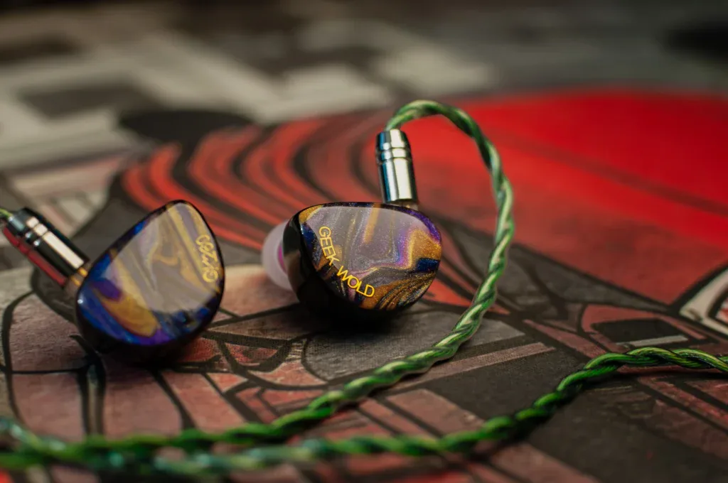 GEEKWOLD GK260 Review – A Fun Hybrid That Loves To Entertain GeekWold GK260 1