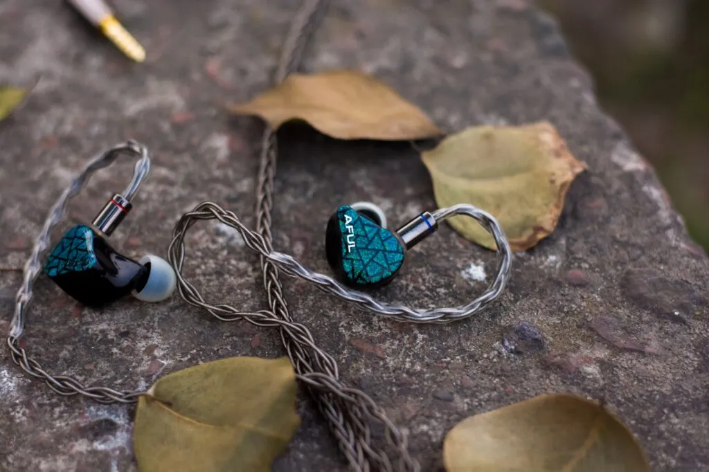 AFUL performer5+2/4.4mmバランスver 34 イヤホン AFUL Performer5+2 (Performer7)をレビュー！ - れ