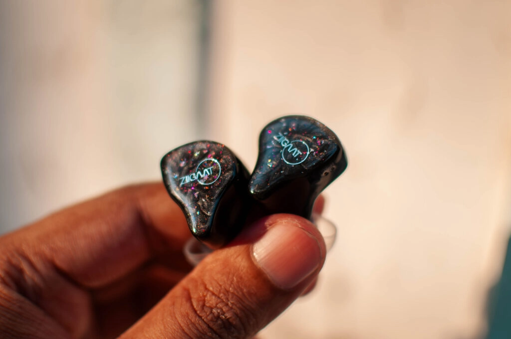 Ziigaat x Fresh Reviews Arete