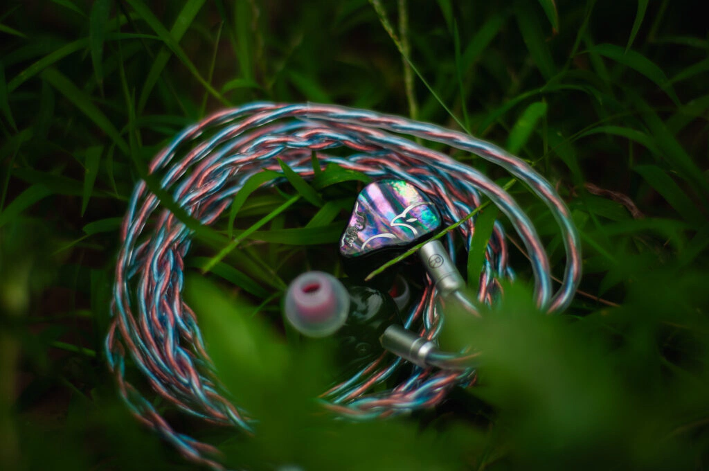 Juzear x Z Reviews Defiant